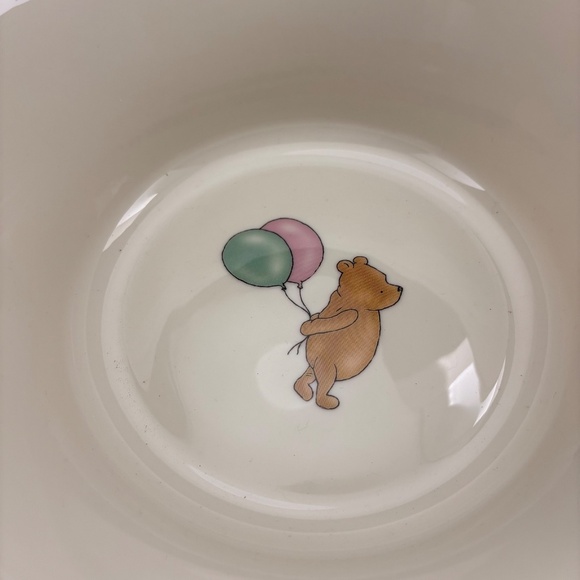 Disney Winnie The Pooh "Balloons of Cheer" Bowl - Ivory China Gold Rim 8.75x4.25 - Picture 8 of 13